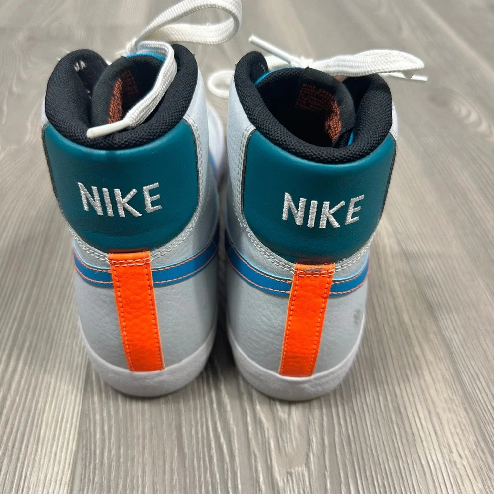 Nike Youth 6/ Women 7.5 Blazer Mid 77 Pure Platinum Laser Blue Sneaker
